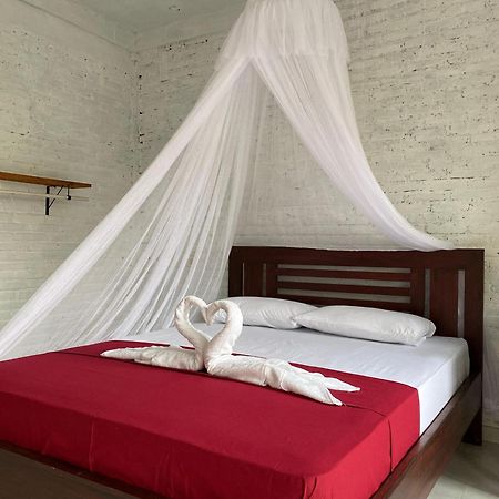 Alen'S Stay&Surf Airsatang Ngoại thất bức ảnh