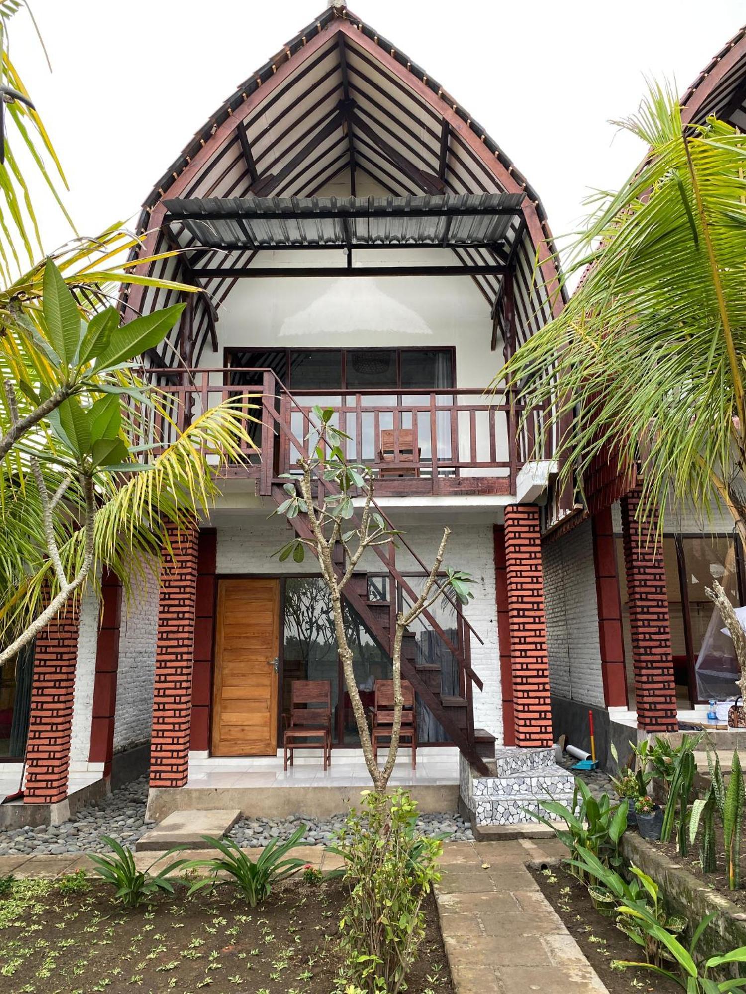Alen'S Stay&Surf Airsatang Ngoại thất bức ảnh